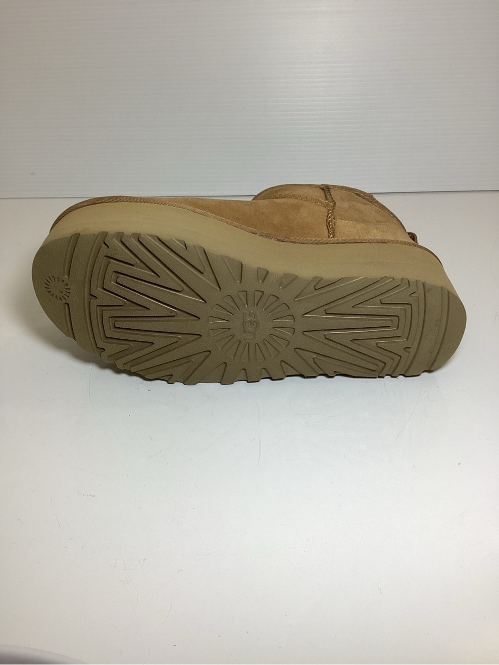 UGG Kids Chestnut Platform Suede Ankle Boot - Picture 10 of 11